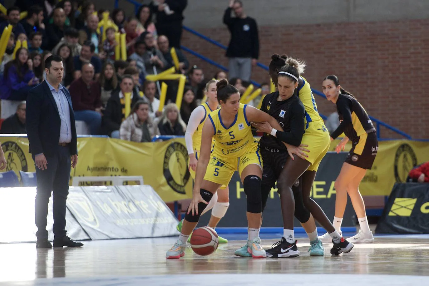 Fotos El Gran Canaria Corta La Buena Racha Del Jairis En Su Cancha